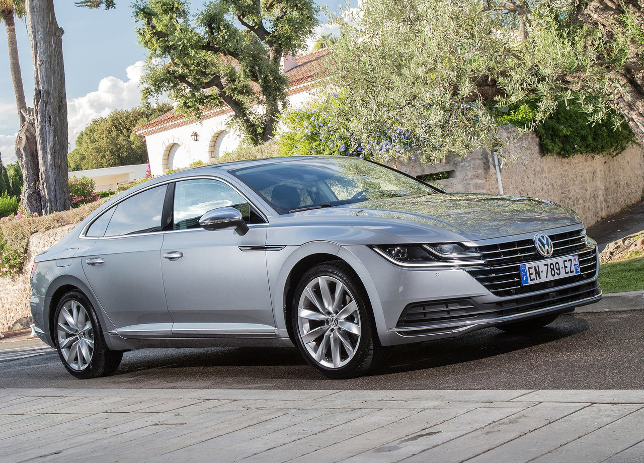 Volkswagen aparcamiento autónomo - Arteon