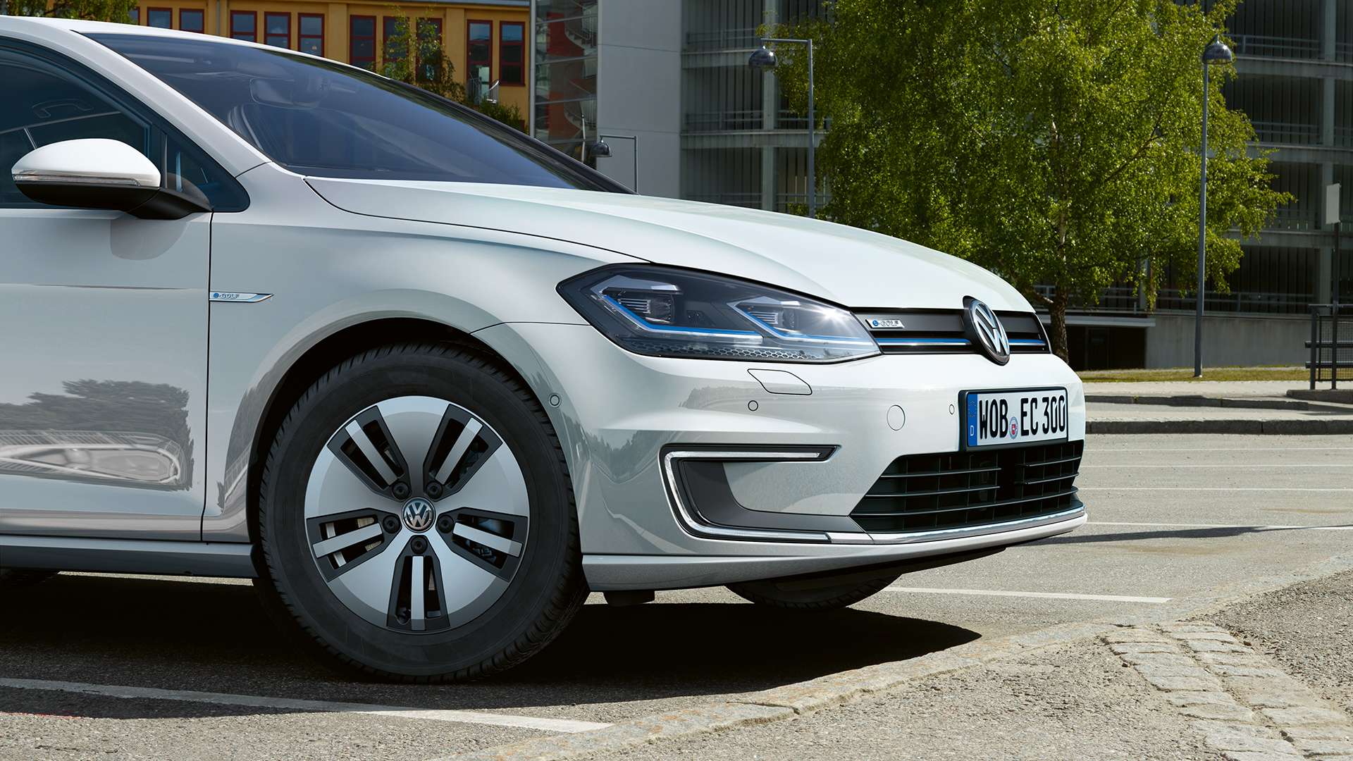 volkswagen-egolf_electrico_2019_motorsol_2