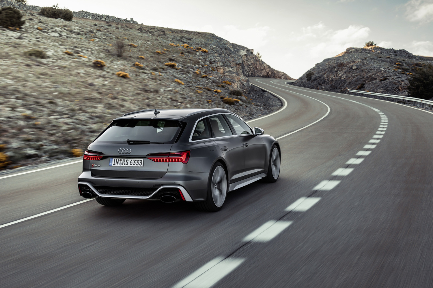 audi-rs-6-avant-2019-trasera