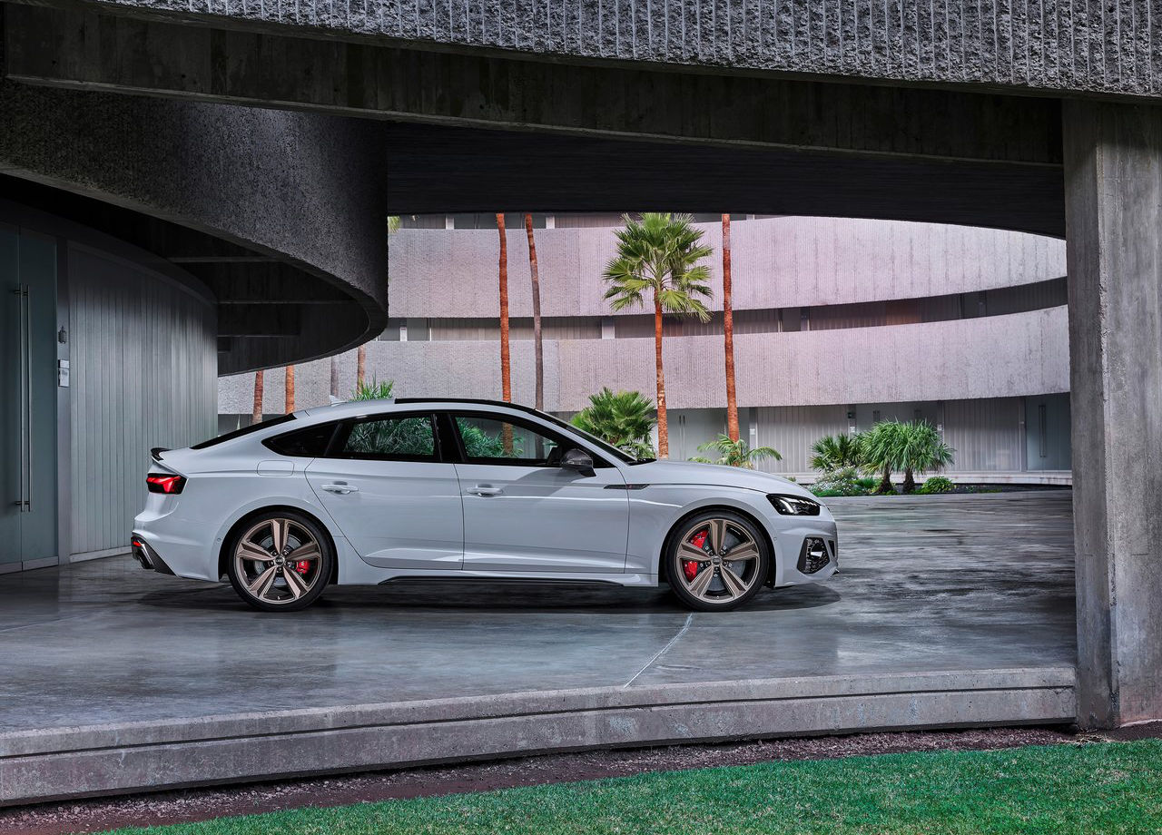 Nuevos Audi RS5 Coupé y Sportback, cambios estéticos y mejor equipamiento