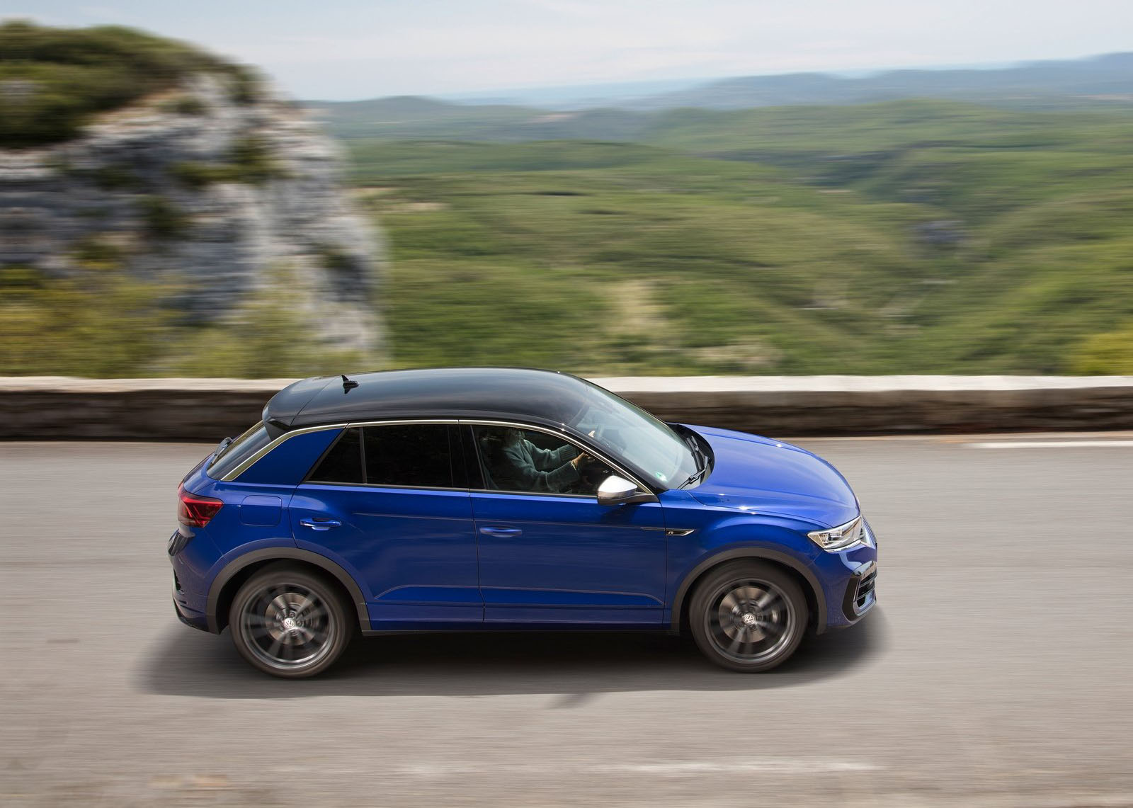 Volkswagen-T-Roc_R-2020-Motorsol-2