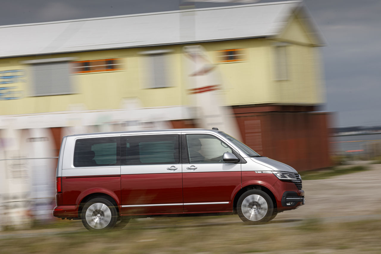 Volkswagen Multivan: tres opciones de equipamiento para el transporte de pasajeros premium