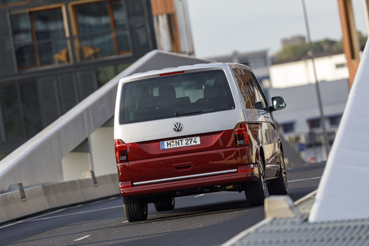 Volkswagen Multivan: tres opciones de equipamiento para el transporte de pasajeros premium