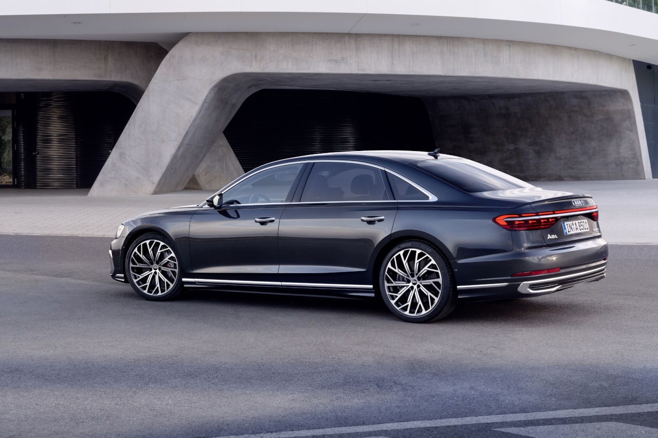 Nuevo Audi A8: una berlina de lujo para conducir y dejarse llevar