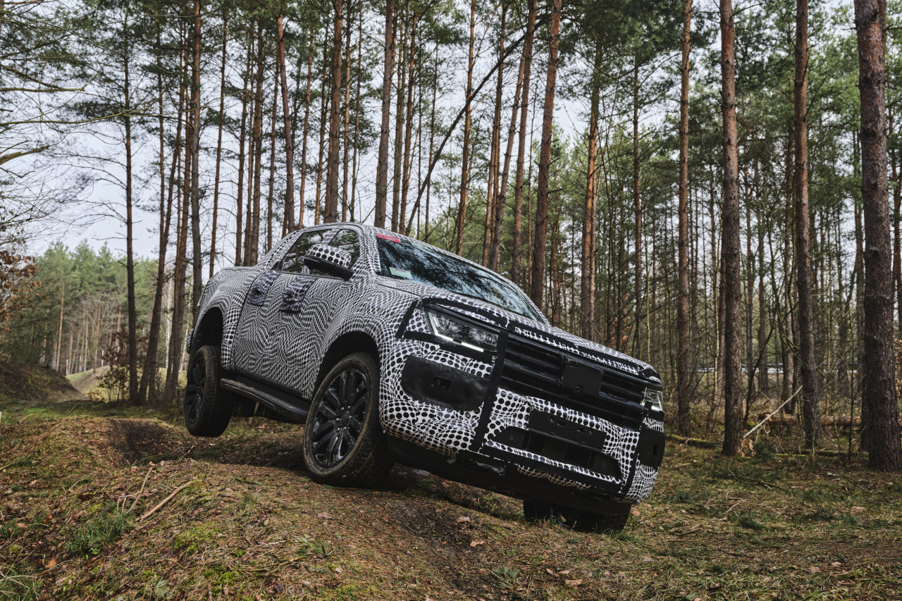 La nueva generación del pick-up Volkswagen Amarok ya rueda por Europa