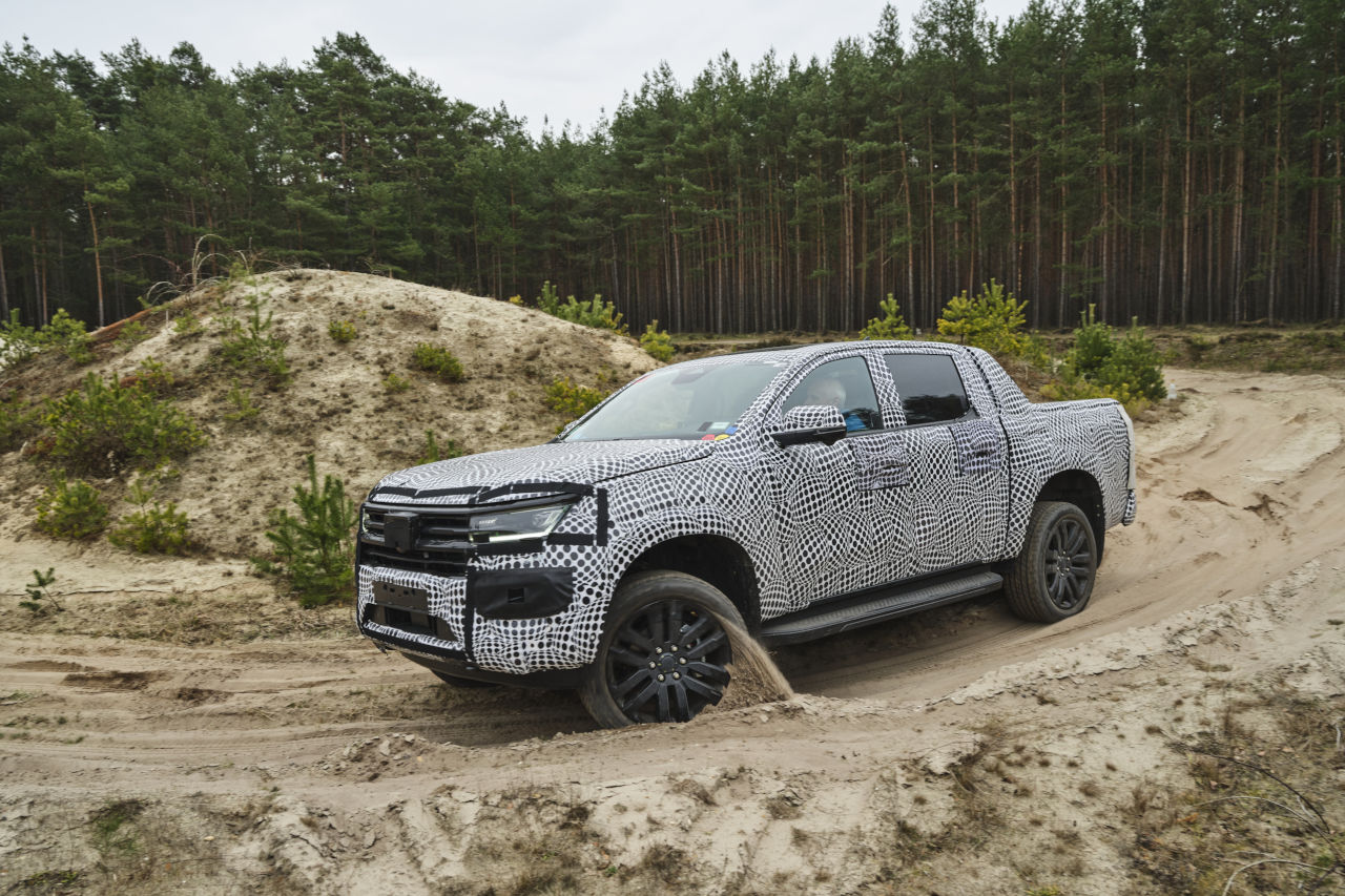 La nueva generación del pick-up Volkswagen Amarok ya rueda por Europa