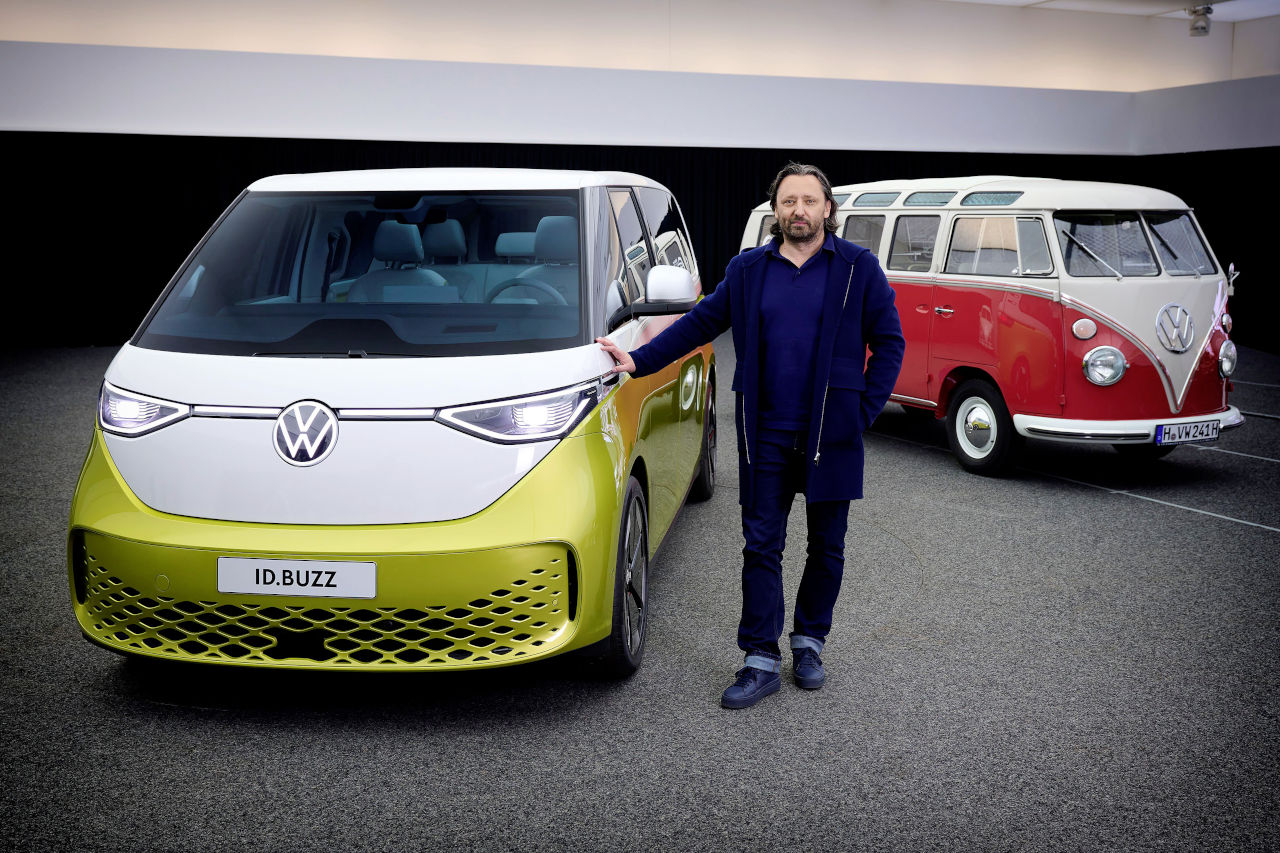 Nuevos Volkswagen ID. Buzz y ID. Buzz Cargo: la electrificación de un mito