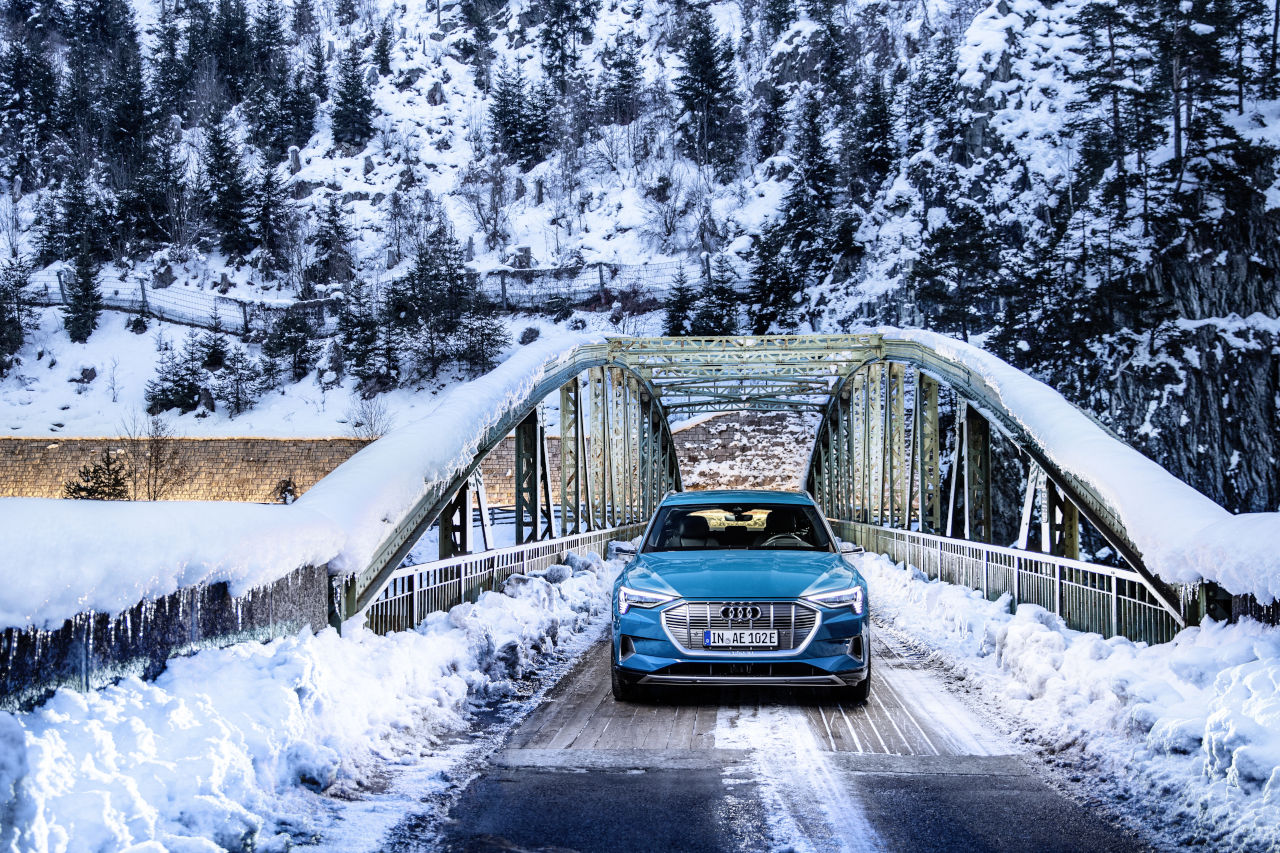 Sin miedo al frío: así vive una familia noruega con el Audi e-tron