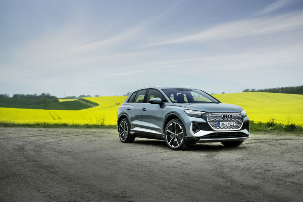 El Audi Q4 e-tron se renueva con más potencia, autonomía y tecnologías de seguridad