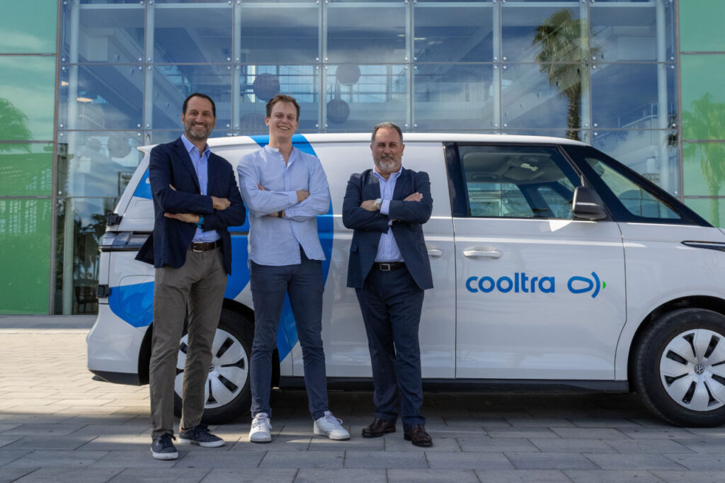 QUADIS Motorsol entrega la flota de vehículos de mantenimiento de Cooltra en Barcelona