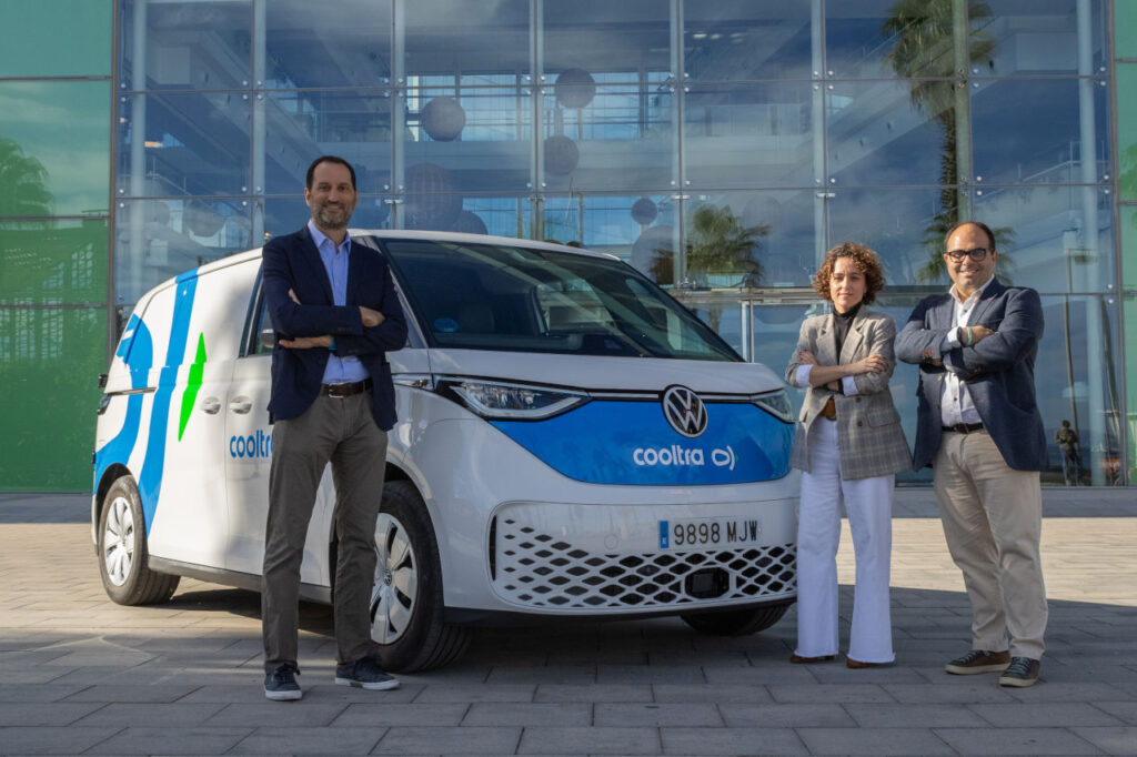 QUADIS Motorsol entrega la flota de vehículos de mantenimiento de Cooltra en Barcelona