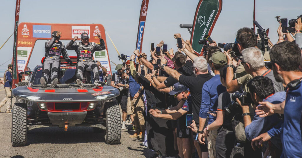 Todos los secretos del Audi RS Q e-tron con el que Carlos Sainz ha ganado el Dakar