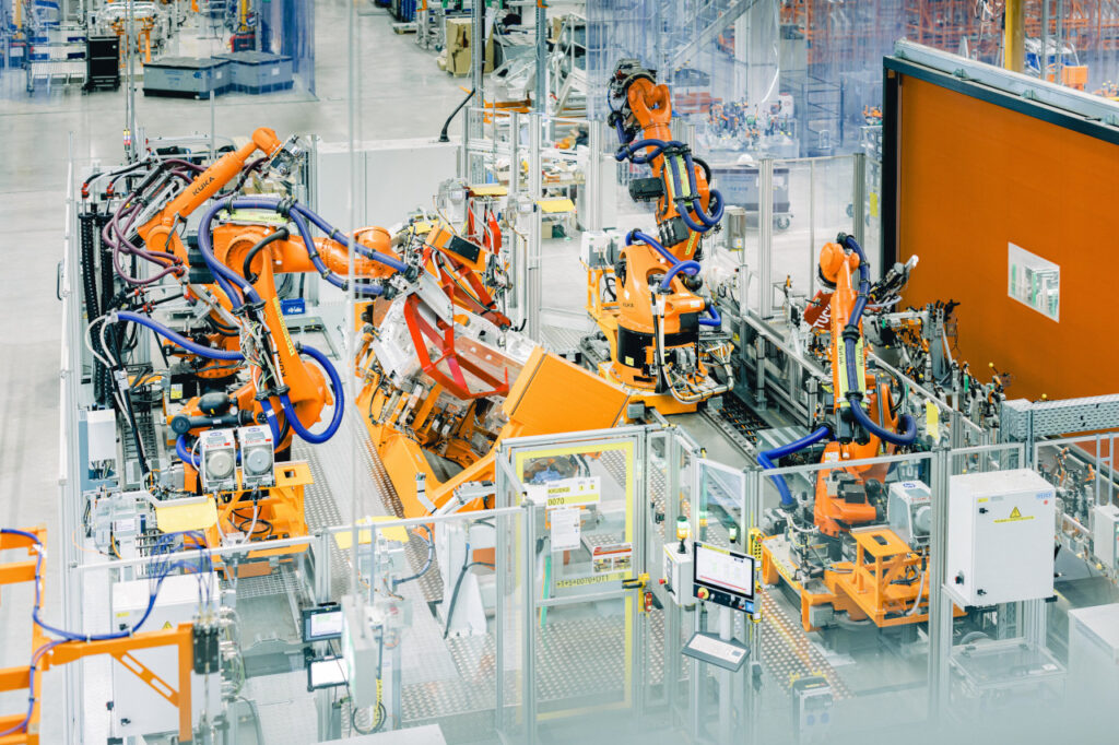 Audi revoluciona la fabricación automotriz con la primera producción controlada virtualmente del mundo